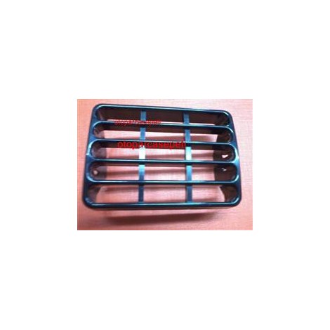 POLO HAVALANDIRMA IZGARASI SOL PLASTİĞİ  KONSOLUN ÜSTÜNDEKİ SAĞ  TARAF 1995-2000