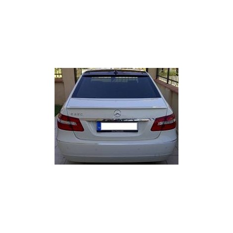 Mercedes E class Bagaj üstü anatomik spoiler